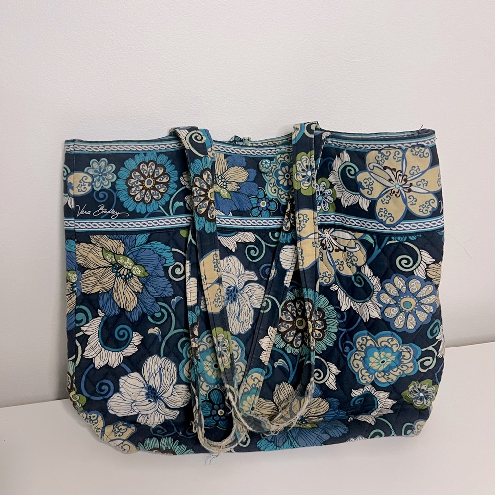 Vera Bradley tote bag